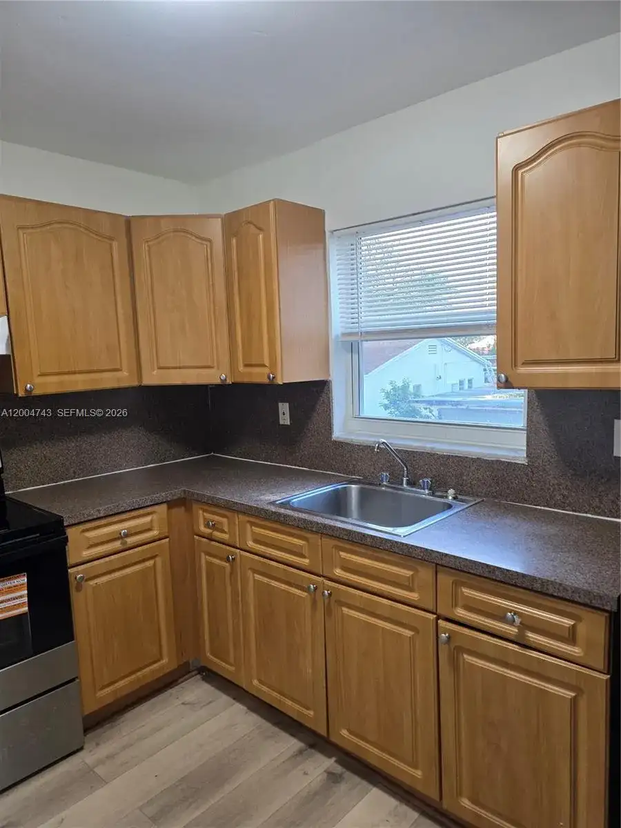 1111 NW 19th Ave # 205, Miami FL 33125 photo 3
