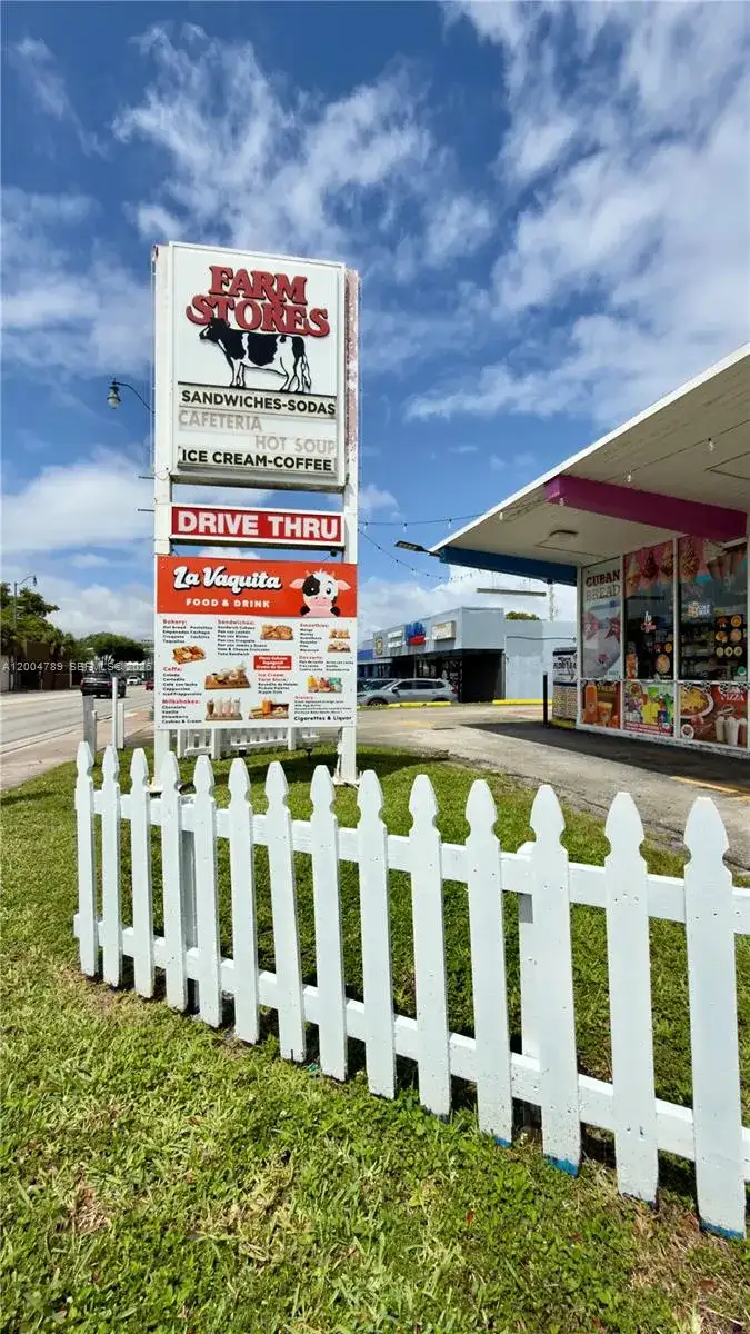 FARM STORE CORAL GABLES, Miami FL 33134 photo 5