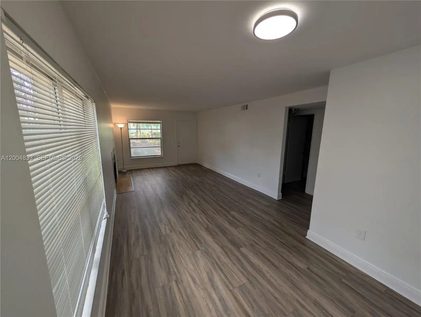 14315 HANGING MOSS CIR # 101, Tampa FL 33613 photo 4