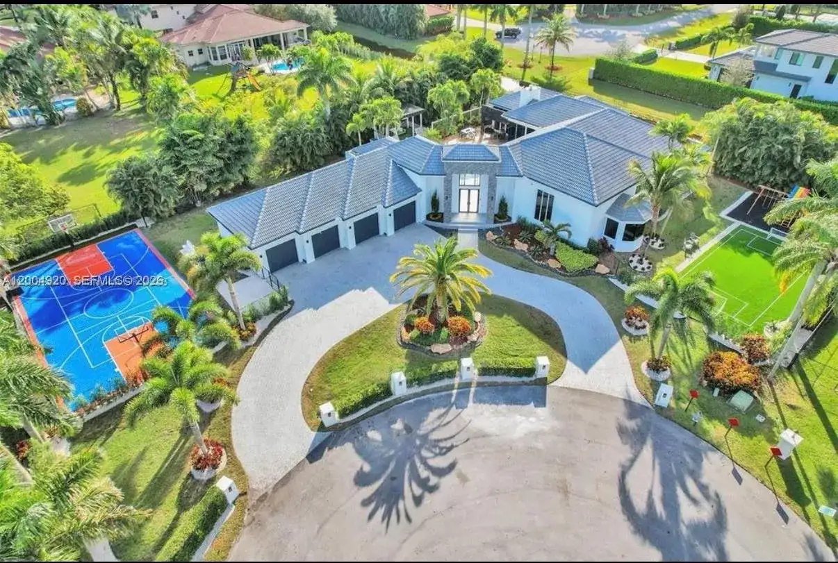11400 NW 7th St, Plantation FL 33325 photo 2