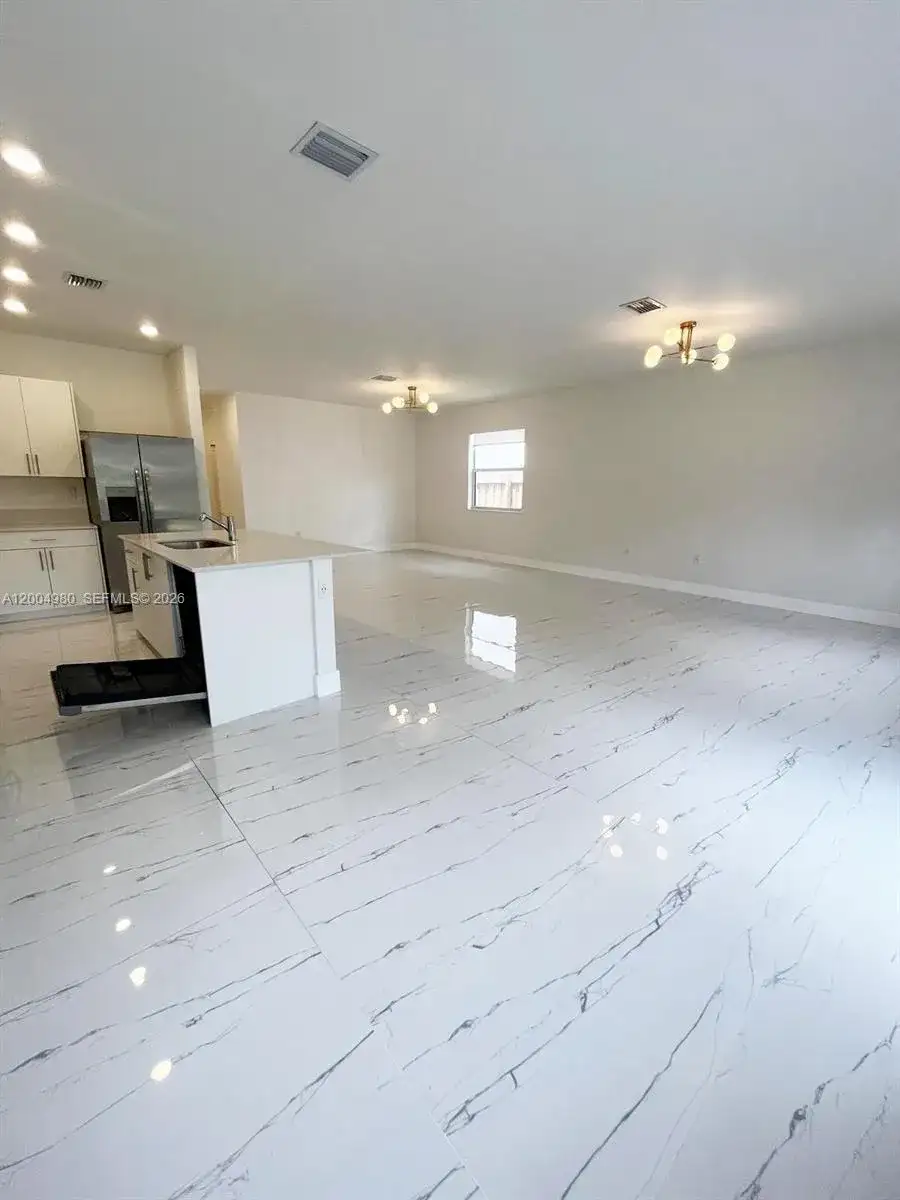 833 SE 26th Rd # 0, Homestead FL 33035 photo 4