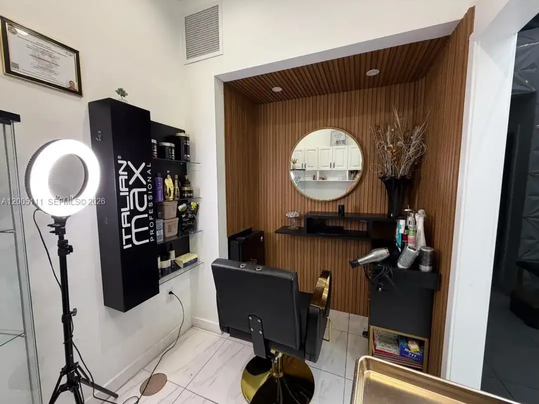 8290 SW 40th St, Miami FL 33155 photo 4