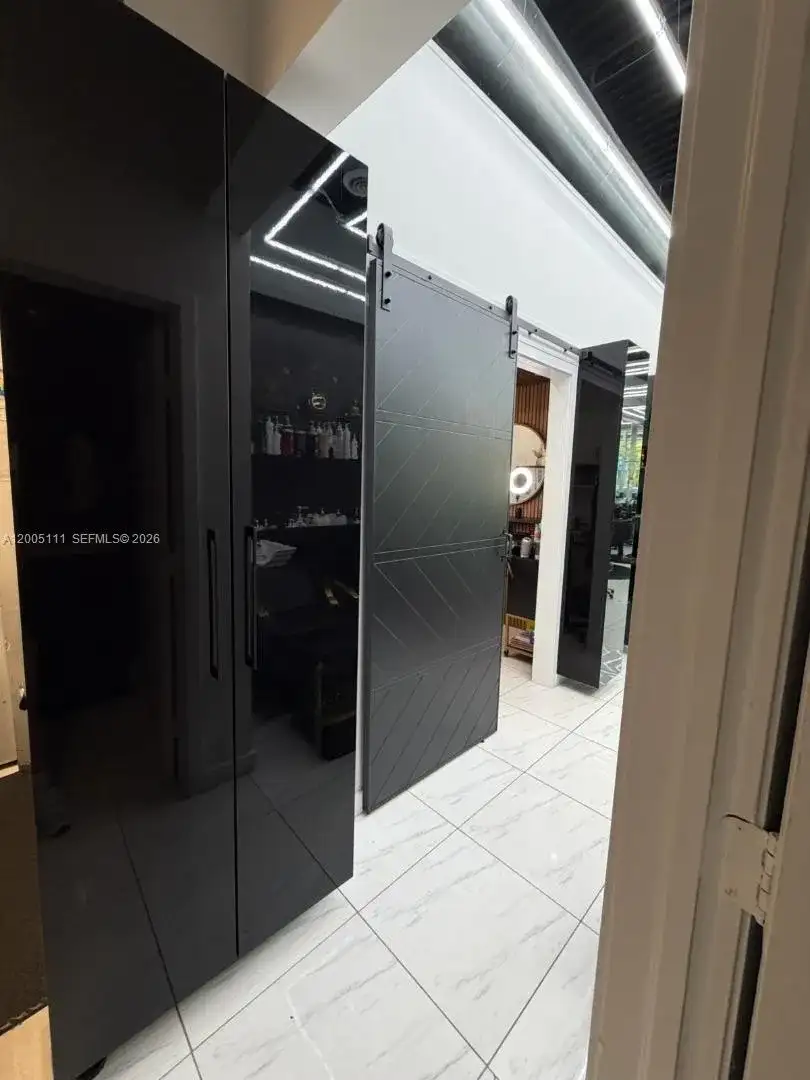 8290 SW 40th St, Miami FL 33155 photo 5