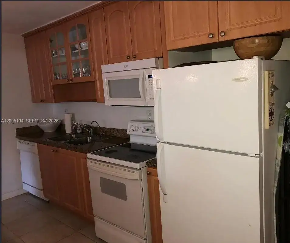 7705 SW 86th St # 211, Miami FL 33143 photo 5