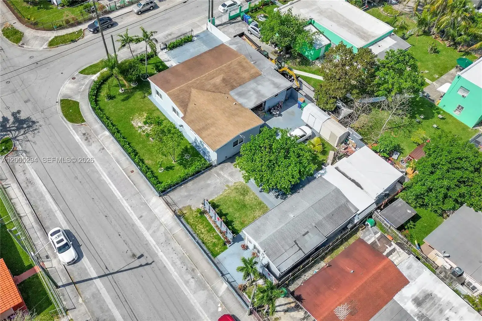 2101 NW 26th St, Miami FL 33142 photo 2