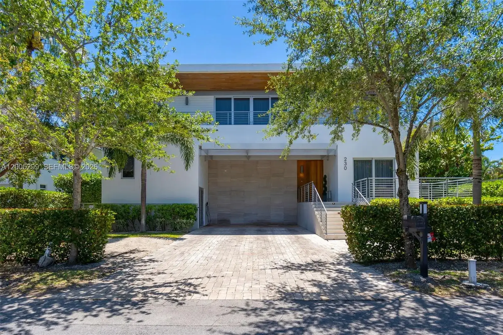 230 W Mcintyre St, Key Biscayne FL 33149 photo 3