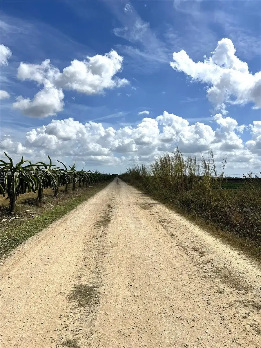 34000 SW 222th Ave, Homestead FL 33034 photo 4