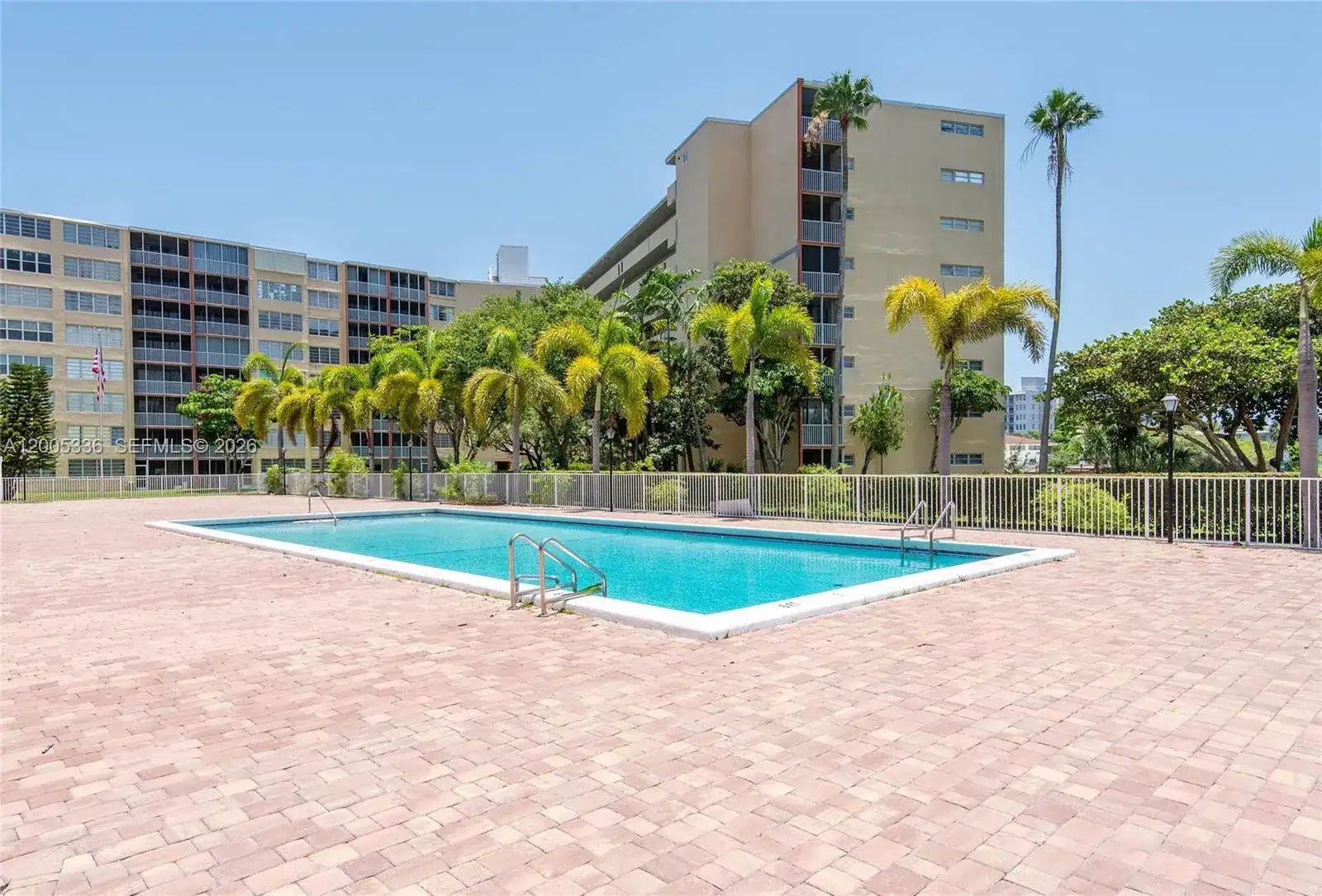 1750 NE 191st St # 1, Miami FL 33179 photo 4