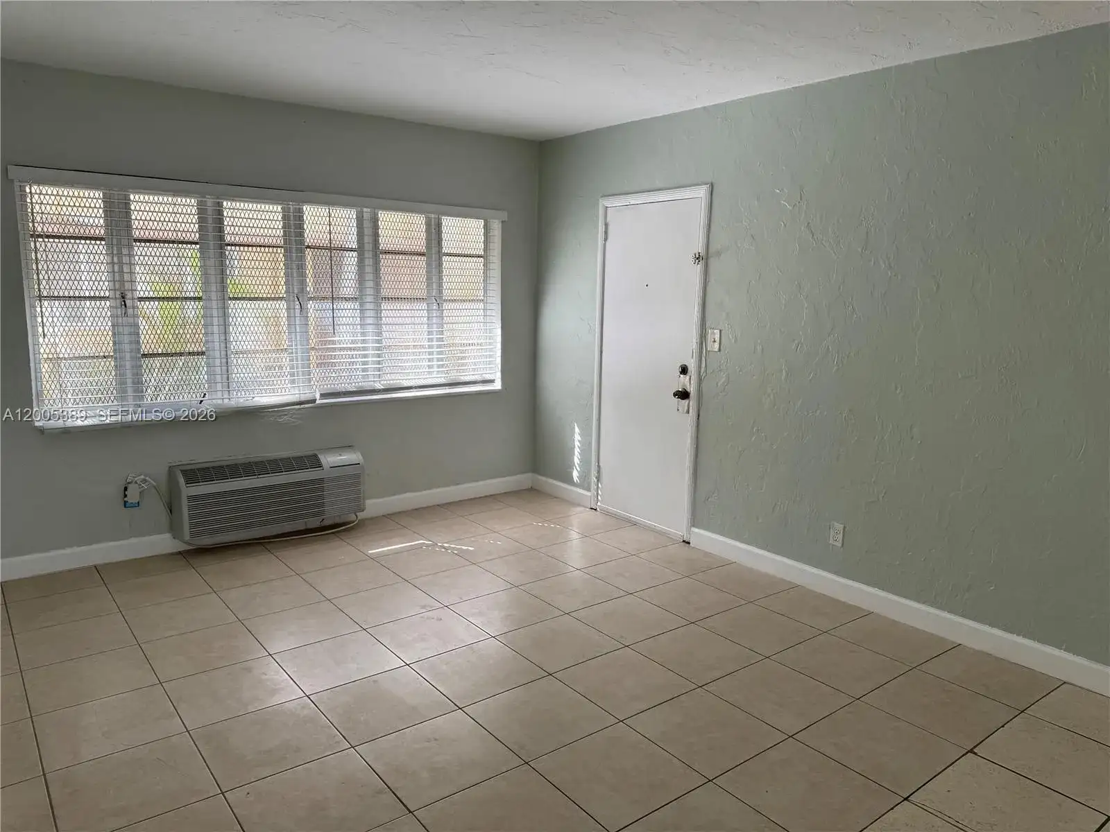 7633 Dickens Ave # 2, Miami Beach FL 33141 photo 2
