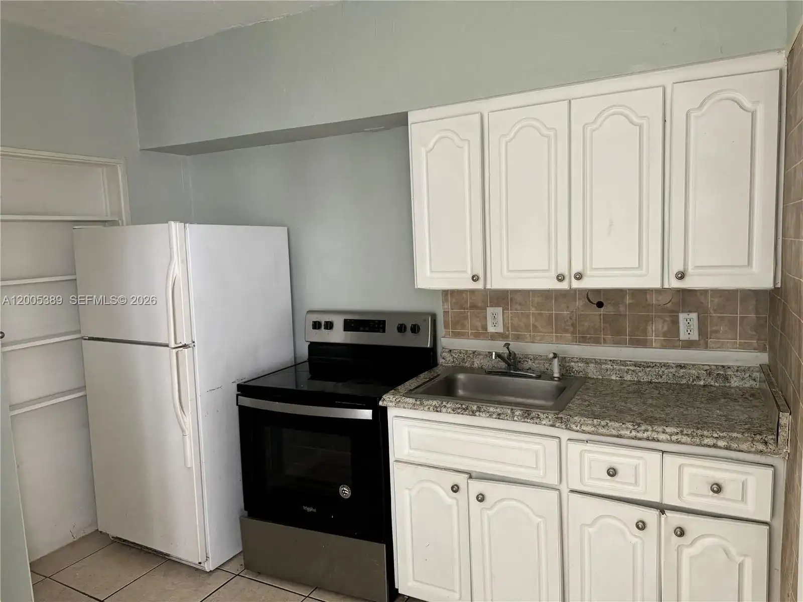 7633 Dickens Ave # 2, Miami Beach FL 33141 photo 4