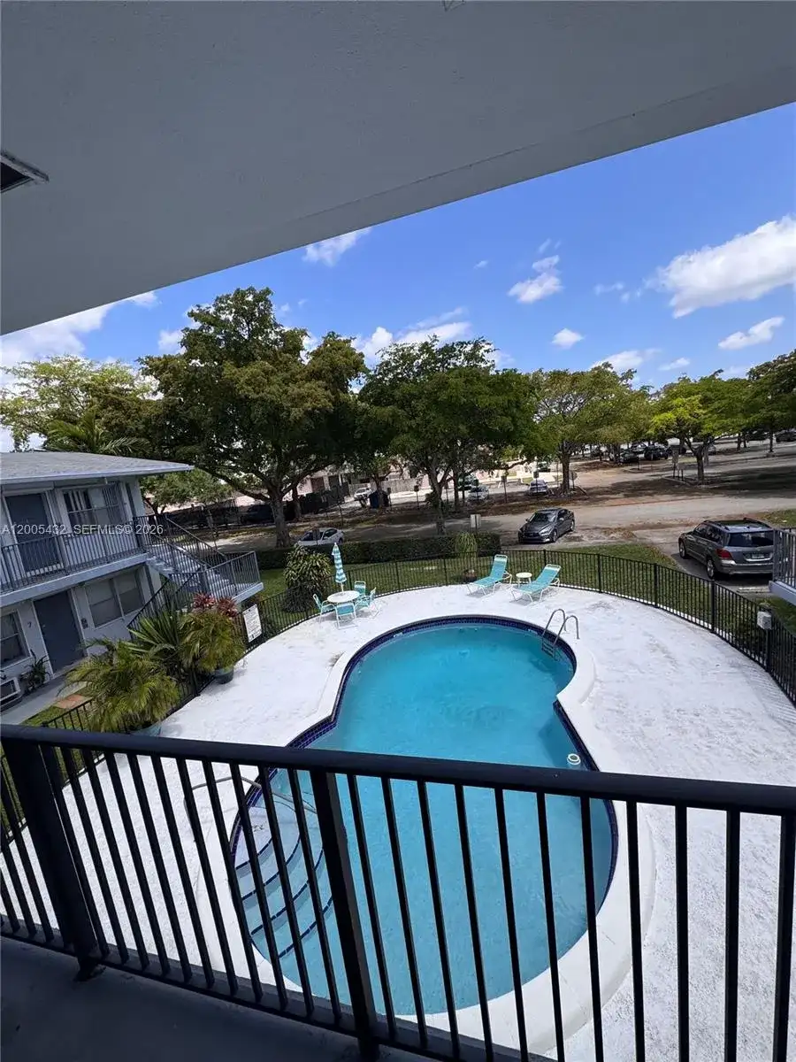 3510 Harrison St # 12, Hollywood FL 33021 photo 2