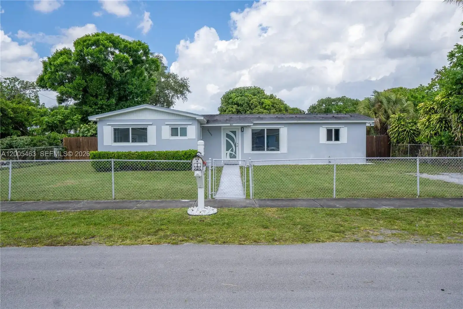 20440 NW 20th Ct, Miami Gardens FL 33056 photo 2