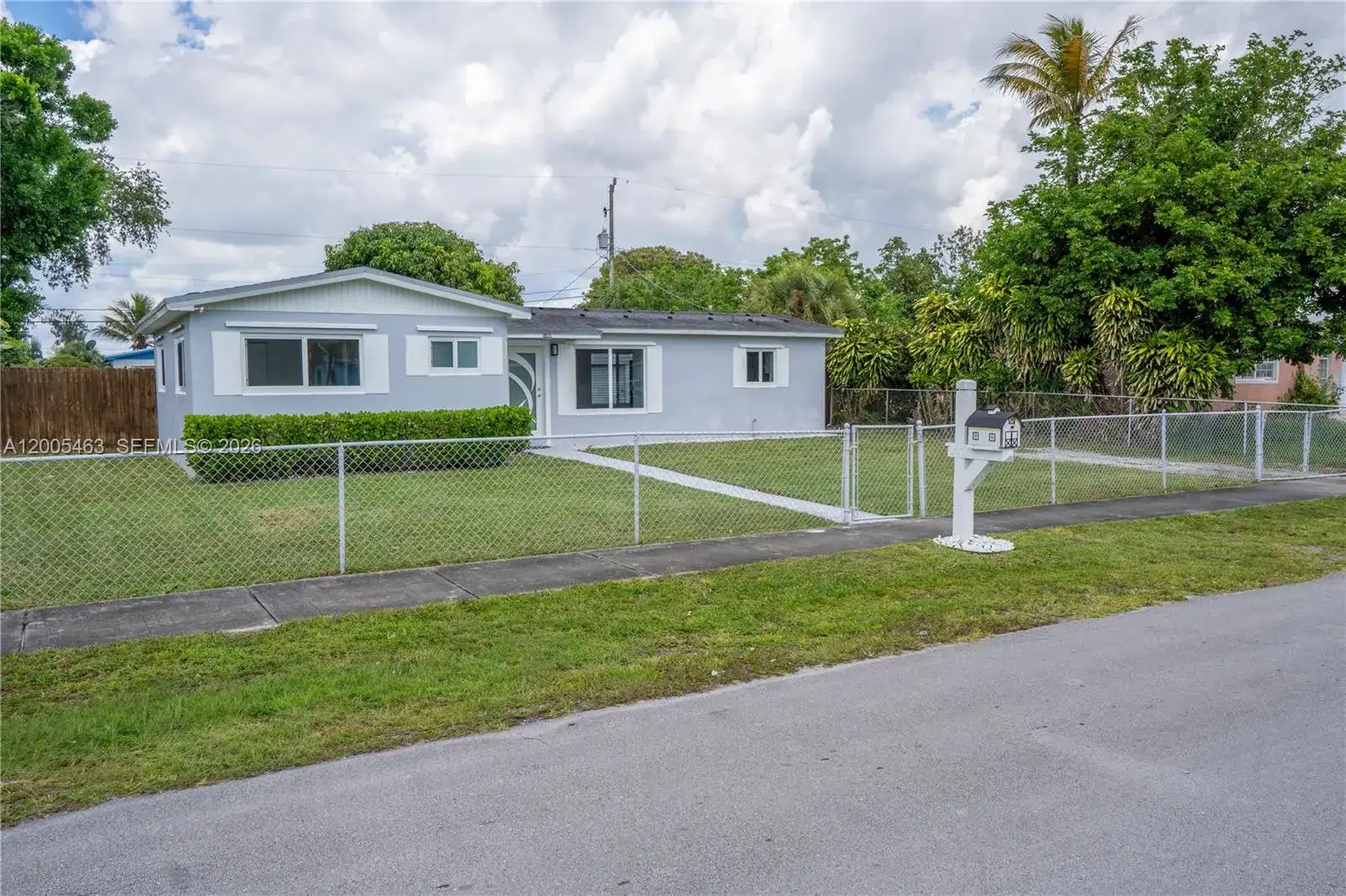 20440 NW 20th Ct, Miami Gardens FL 33056 photo 4