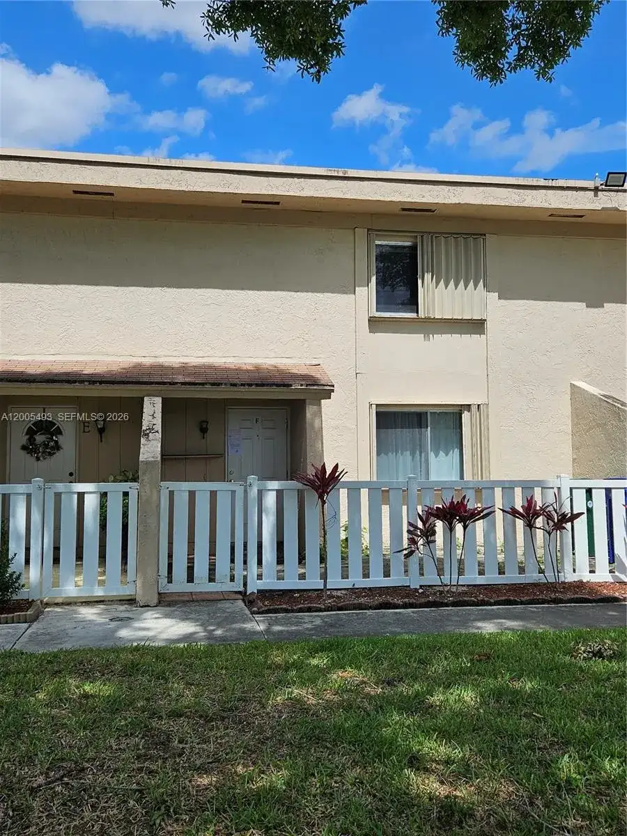 1419 NW 80th Ave # F, Margate FL 33063 photo 2