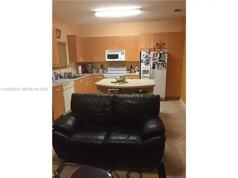 10785 SW 232nd St, Miami FL 33170 photo 4