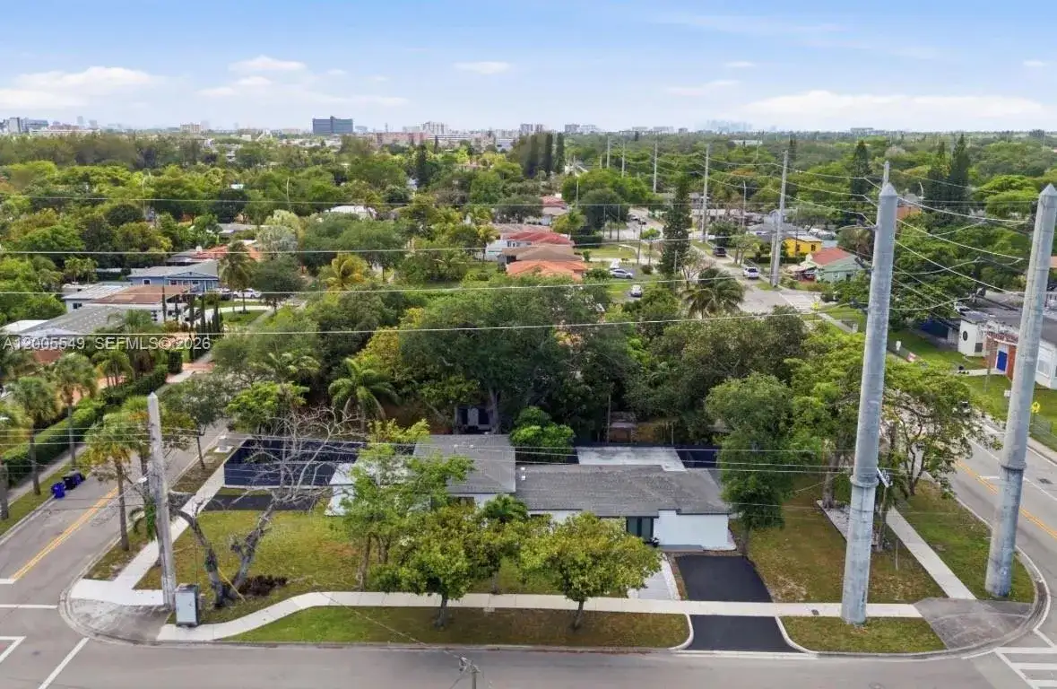 1810 NE 161st St, North Miami Beach FL 33162 photo 5