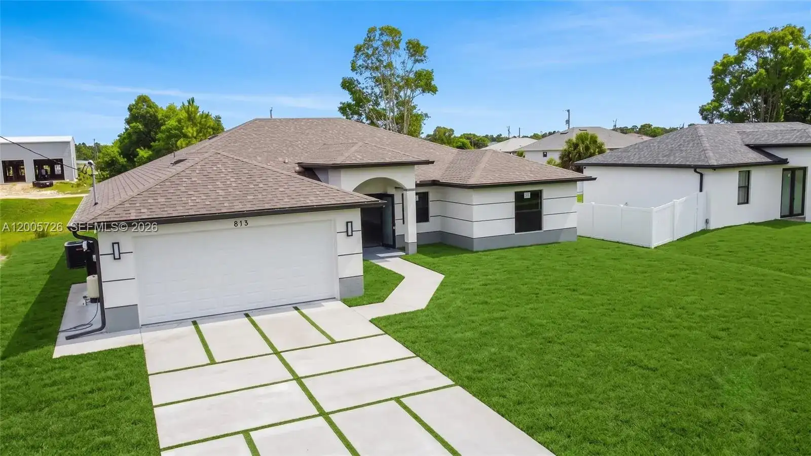 813 Bell Blvd S, Lehigh Acres FL 33974 photo 3