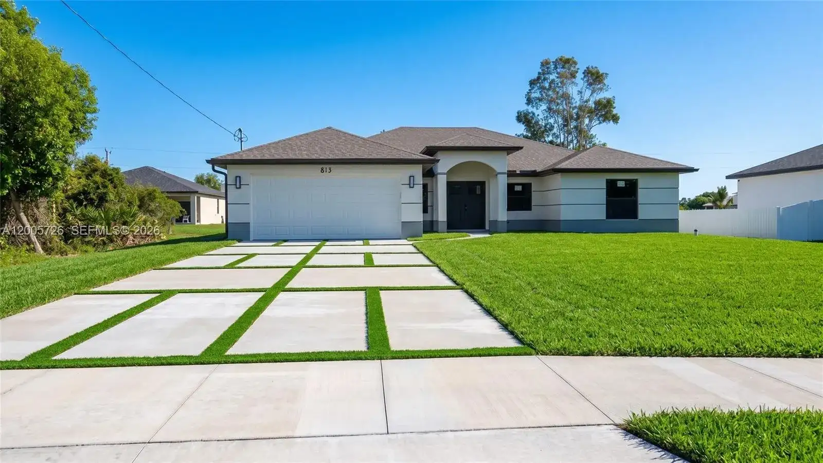 813 Bell Blvd S, Lehigh Acres FL 33974 photo 4