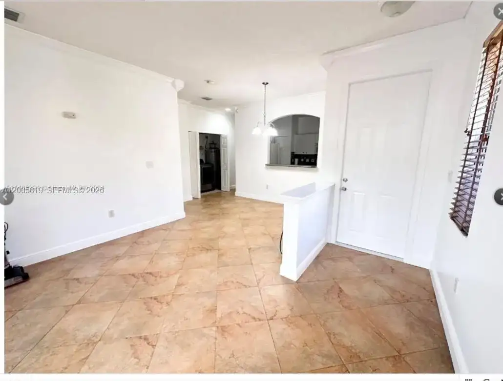 4268 NE 9th St, Homestead FL 33033 photo 4