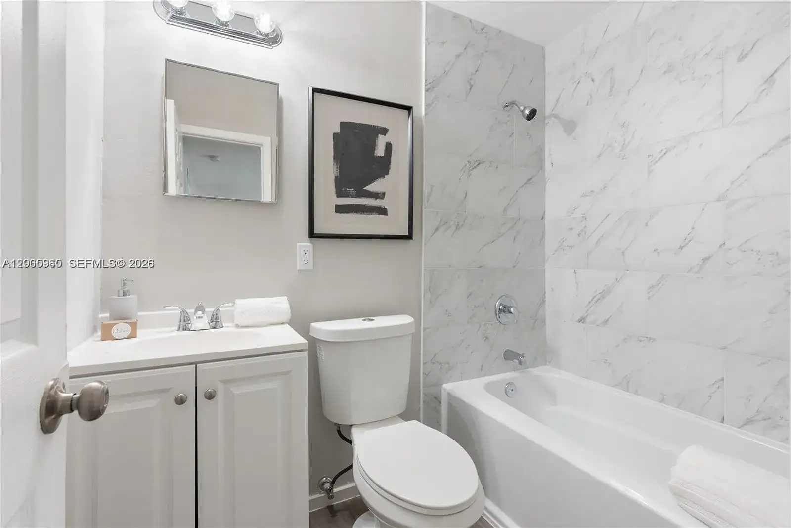 452 SW 4th Ave # 5, Fort Lauderdale FL 33315 photo 4