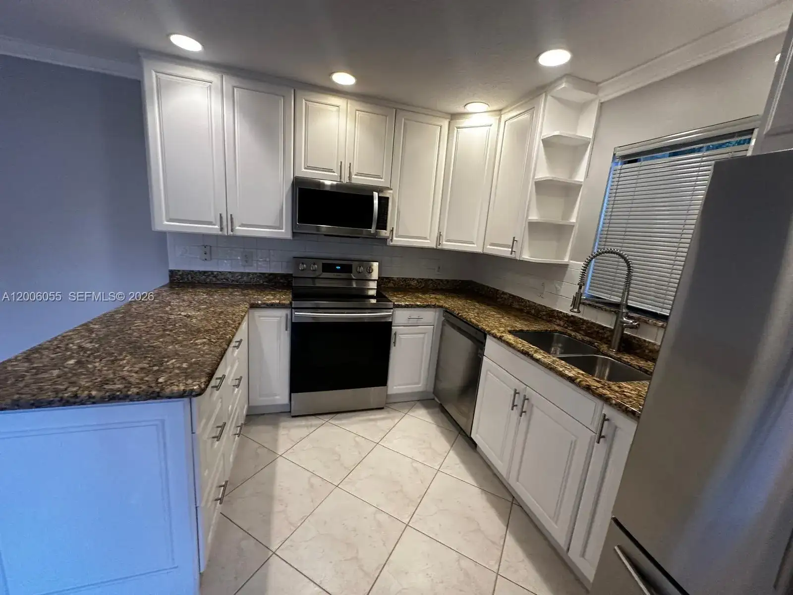 7671 W Courtyard Run W, Boca Raton FL 33433 photo 3