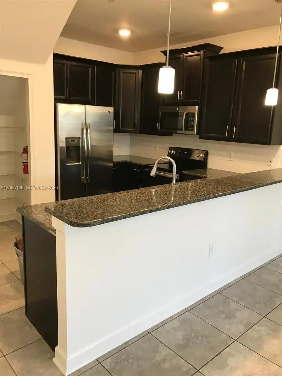 3348 RODRICK CIR, Orlando FL 32824 photo 4