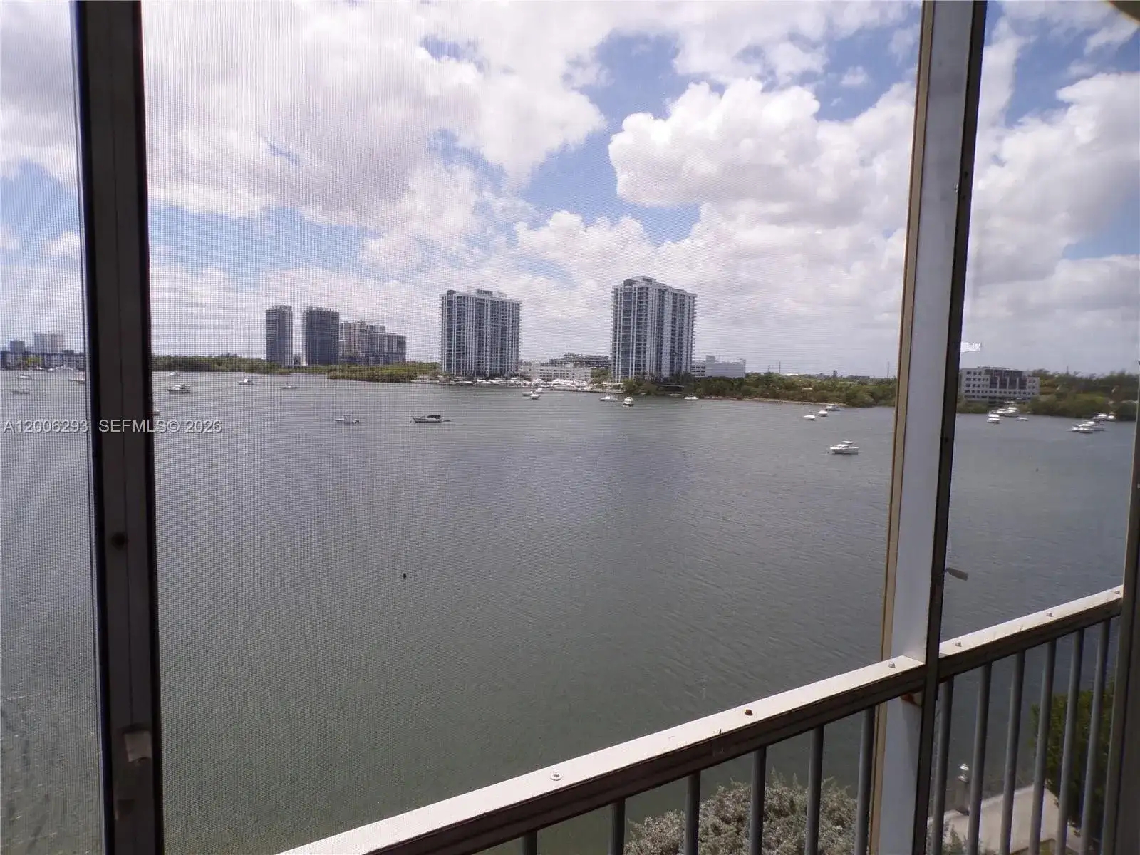 3000 Marcos Dr # P609, Aventura FL 33160 photo 4