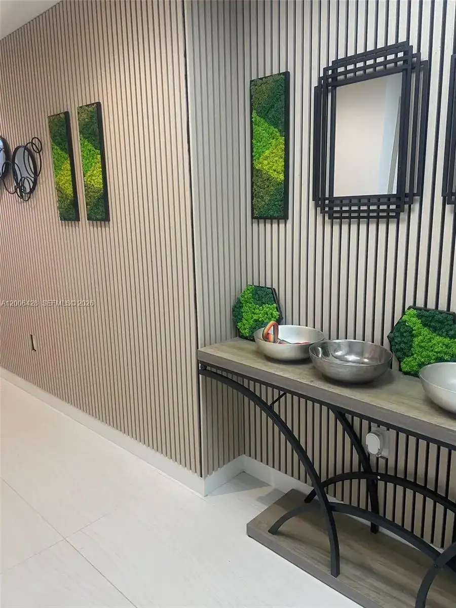 220 SE Mizner Blvd # 321, Boca Raton FL 33432 photo 3