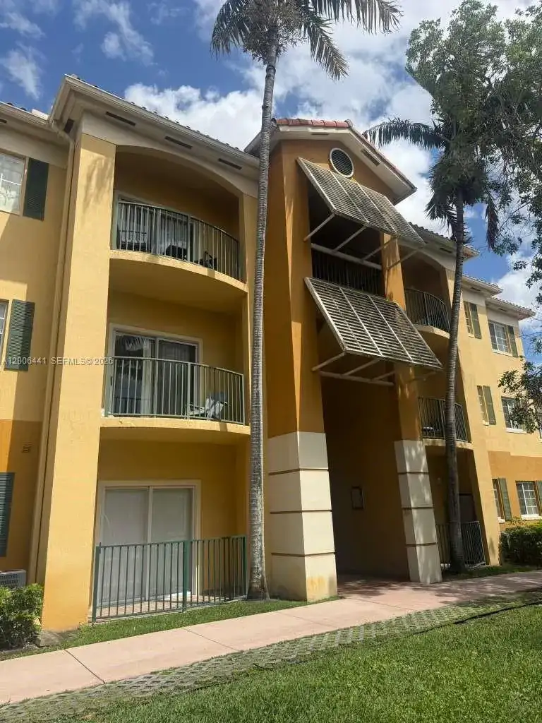 7280 NW 114th Ave # 8, Doral FL 33178 photo 2