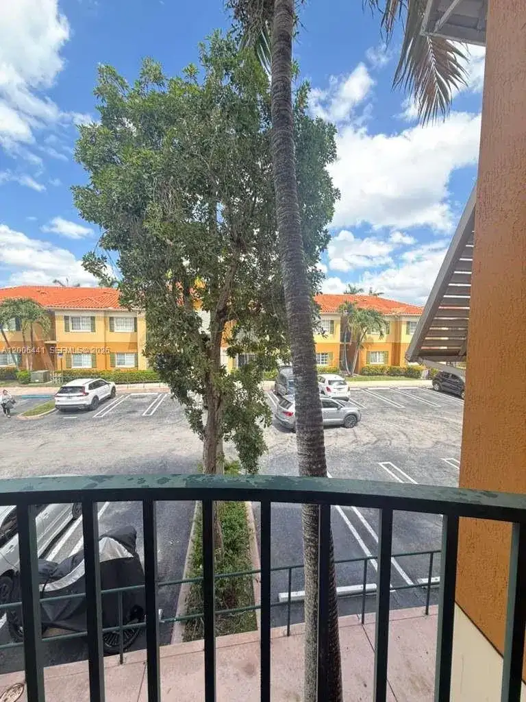 7280 NW 114th Ave # 8, Doral FL 33178 photo 4
