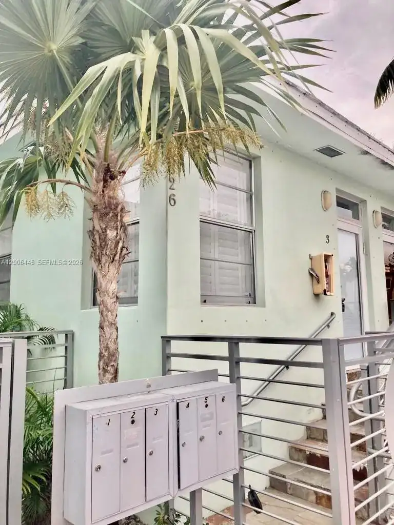 826 7th St # 3, Miami Beach FL 33139 photo 2