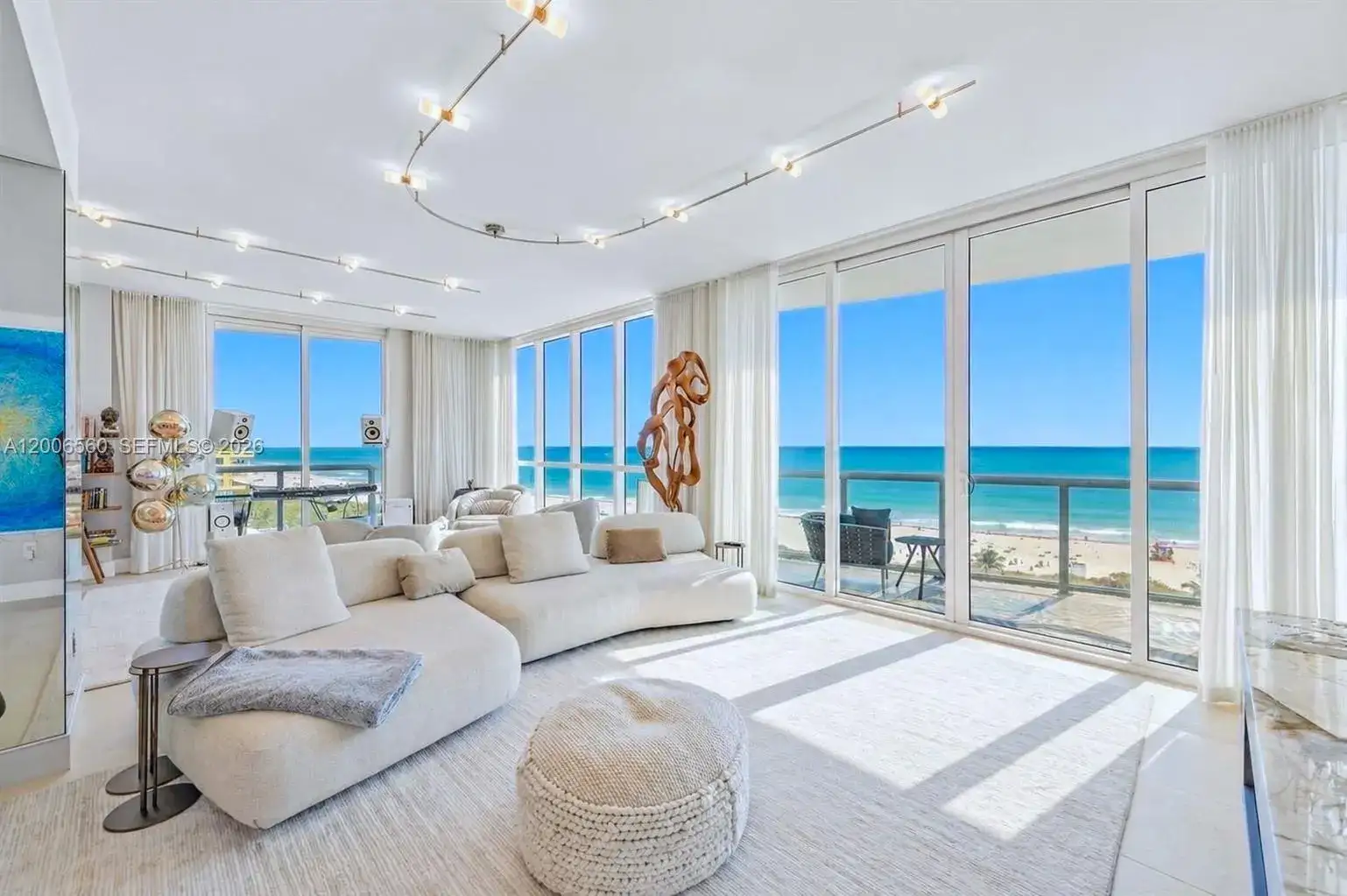 50 S Pointe Dr, Miami Beach FL 33139 photo 3