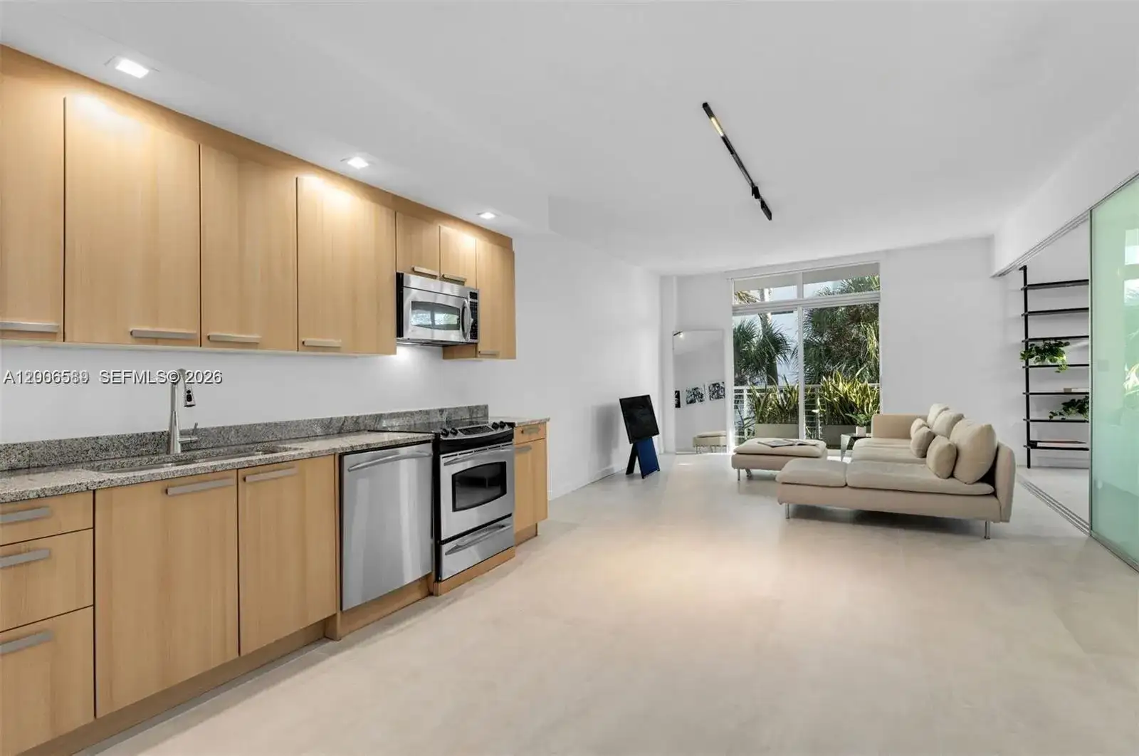 2001 Meridian Ave # 327, Miami Beach FL 33139 photo 3