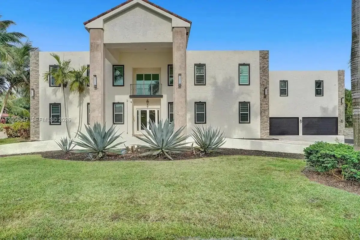 1430 NW 114th Ave, Plantation FL 33323 photo 3