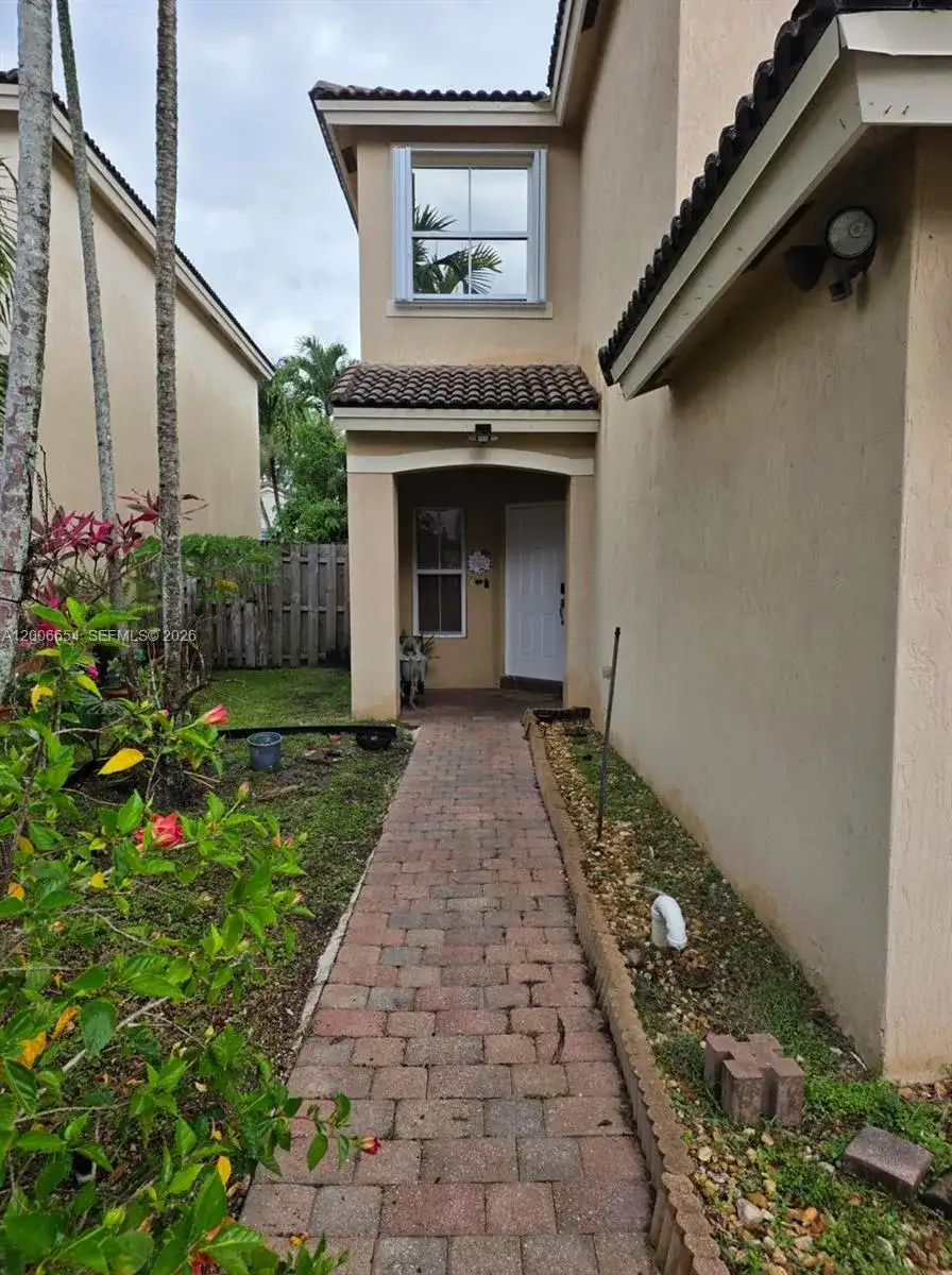 1889 SE 14th St, Homestead FL 33035 photo 4
