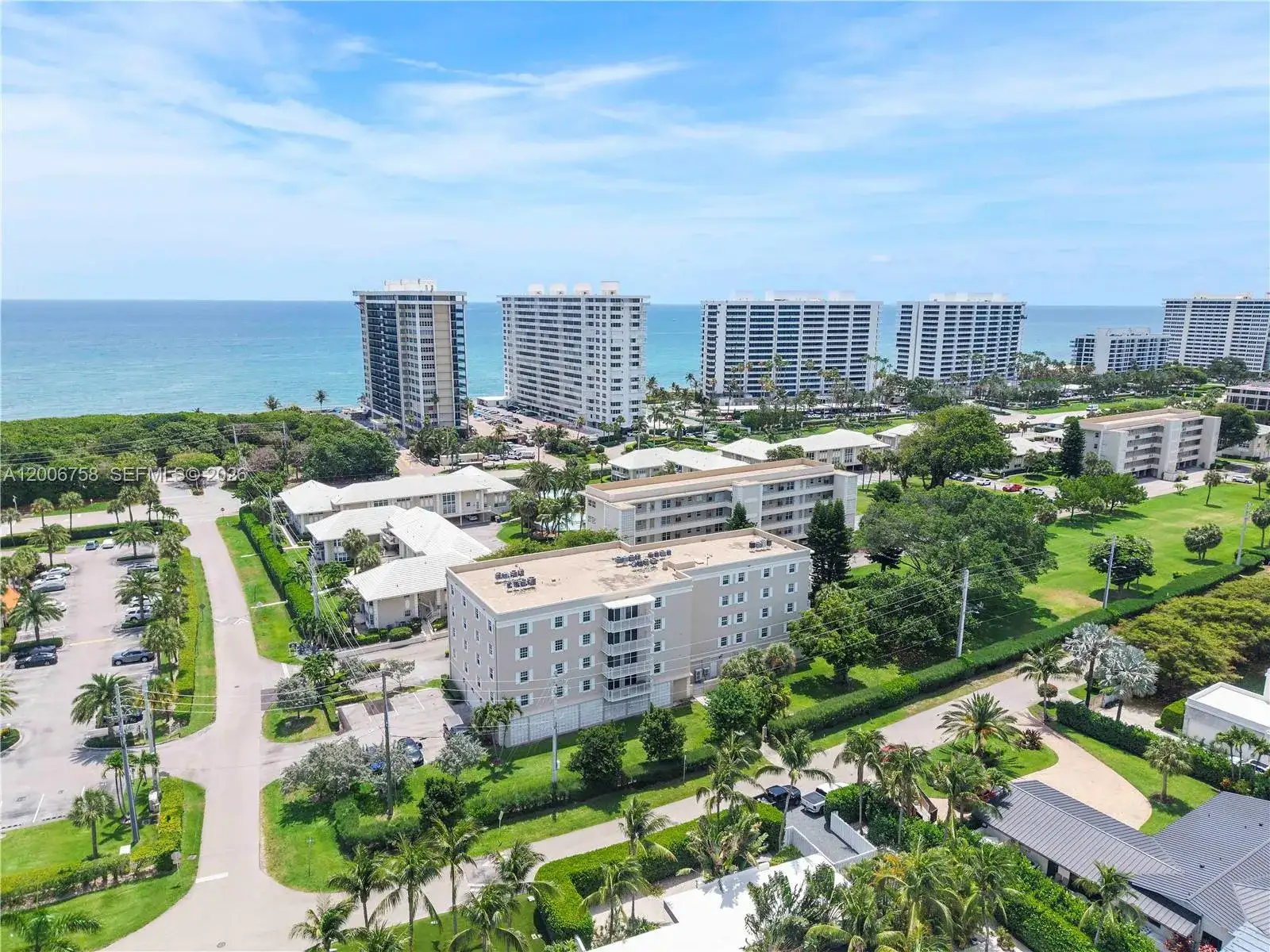 950 De Soto Rd # 3C, Boca Raton FL 33432 photo 2