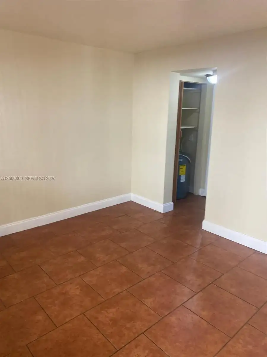 1319 NW 60th St # 4, Miami FL 33142 photo 2