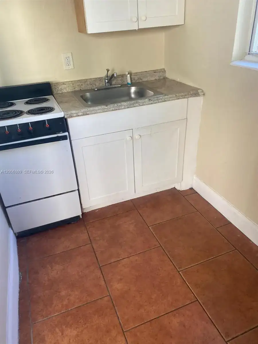1319 NW 60th St # 4, Miami FL 33142 photo 3