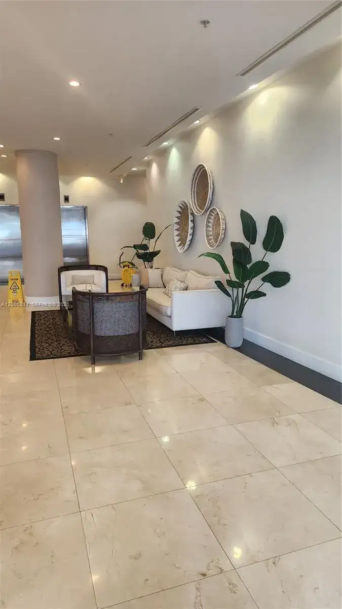 2200 NE 4th Ave # 803, Miami FL 33137 photo 4
