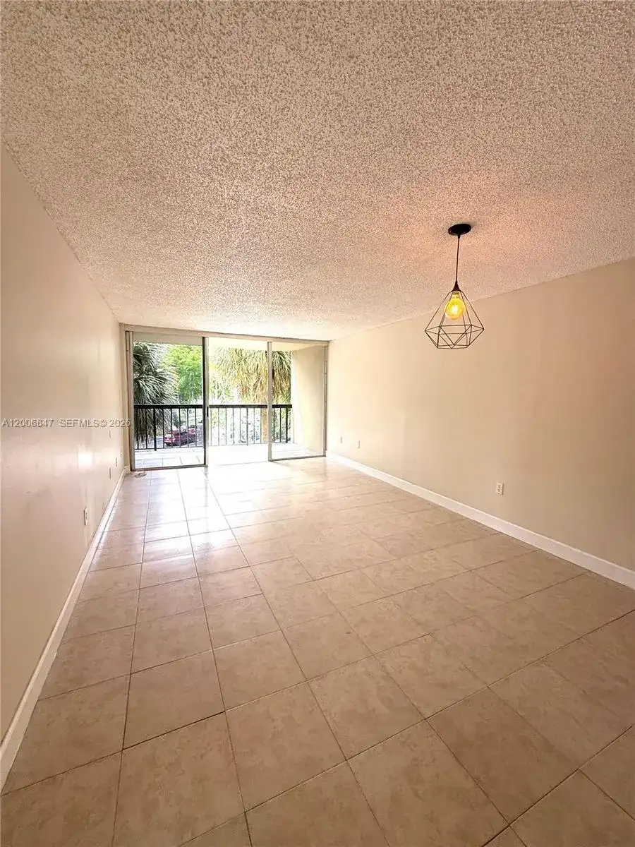 10835 SW 112th Ave # 306, Miami FL 33176 photo 5