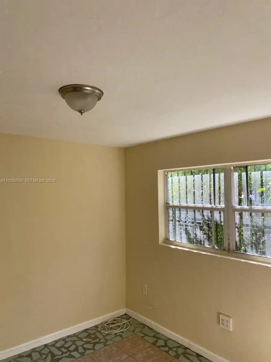 1319 NW 60th St # 5, Miami FL 33142 photo 2