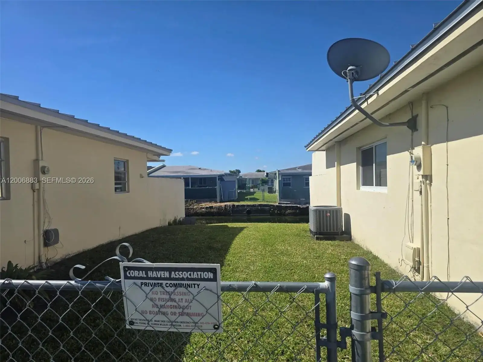 10106 SW 20th St, Miami FL 33165 photo 2