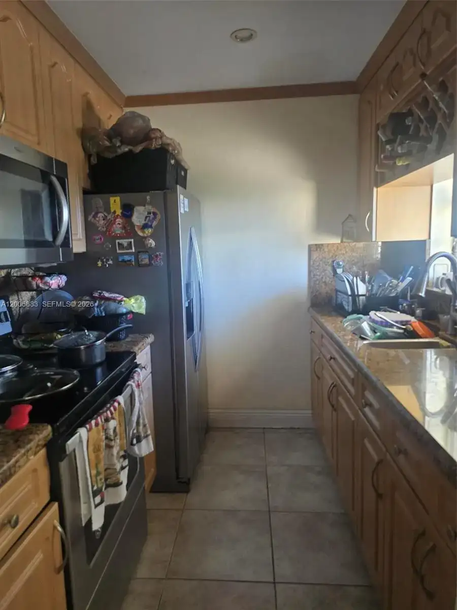 10106 SW 20th St, Miami FL 33165 photo 4