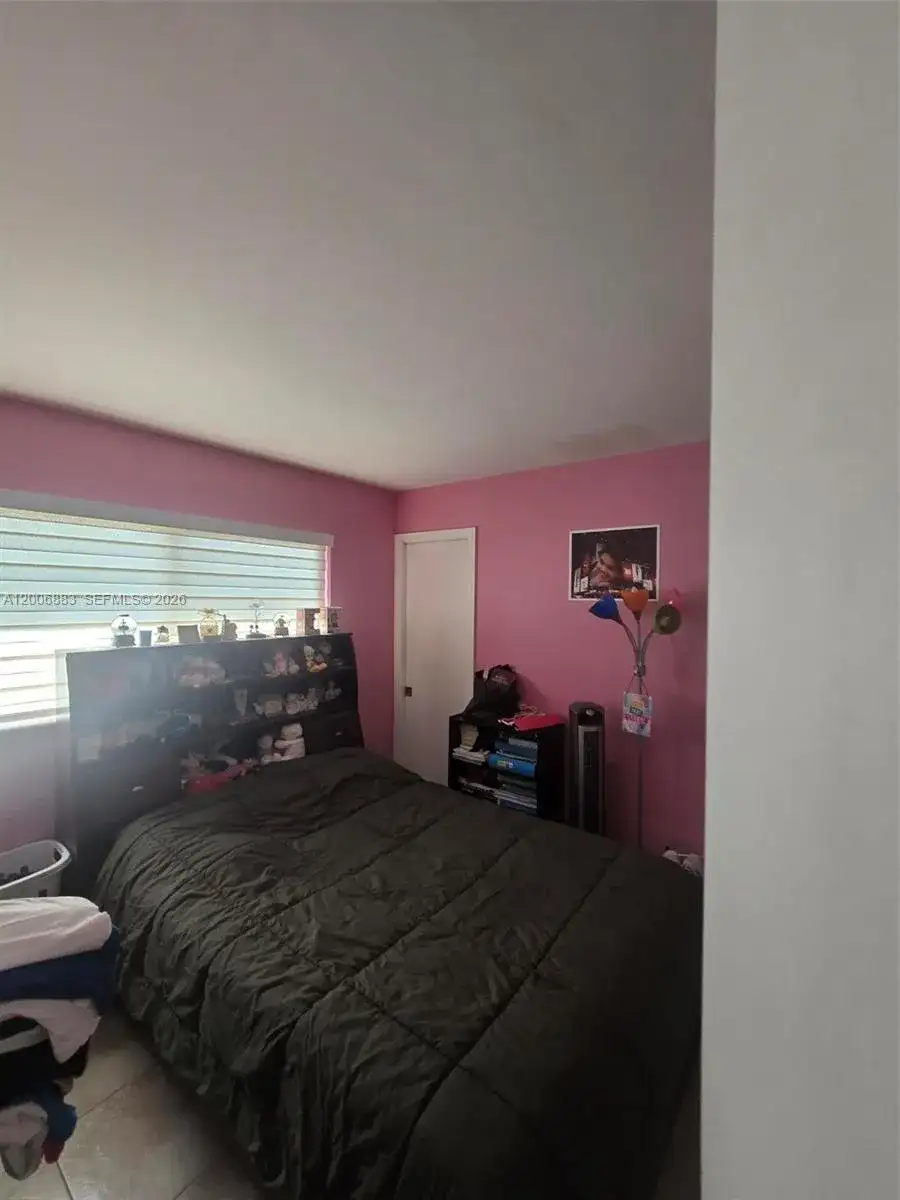 10106 SW 20th St, Miami FL 33165 photo 5