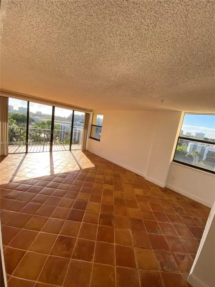 1470 NE 123rd St # A701, North Miami FL 33161 photo 3