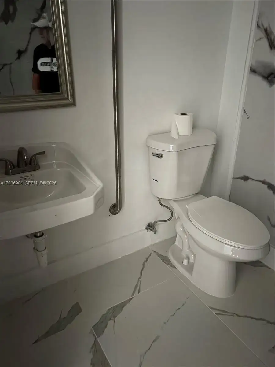 10240 SW 56th St # 112B, Miami FL 33165 photo 2