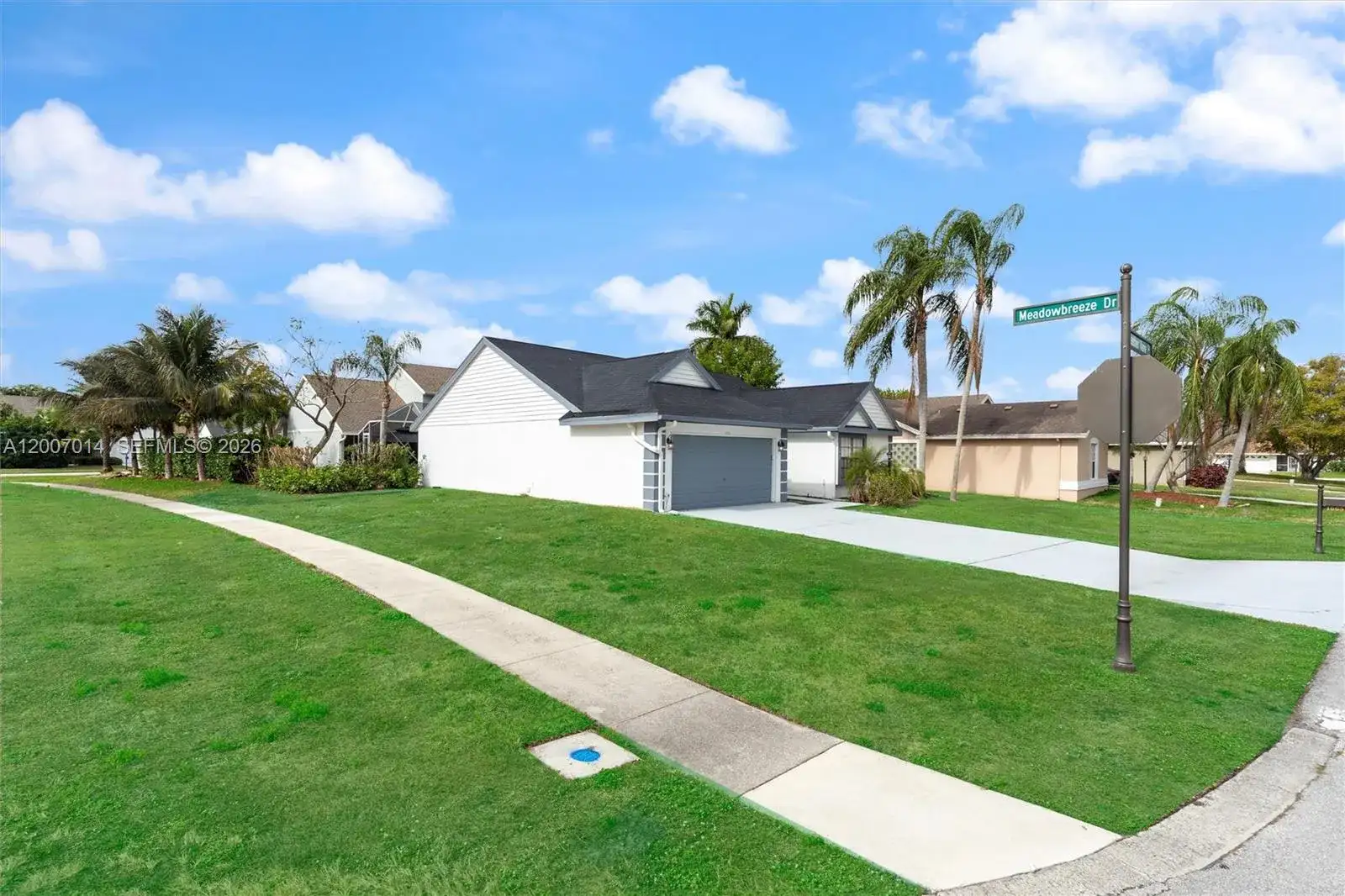 1665 Weather Vane Pl, Wellington FL 33414 photo 2