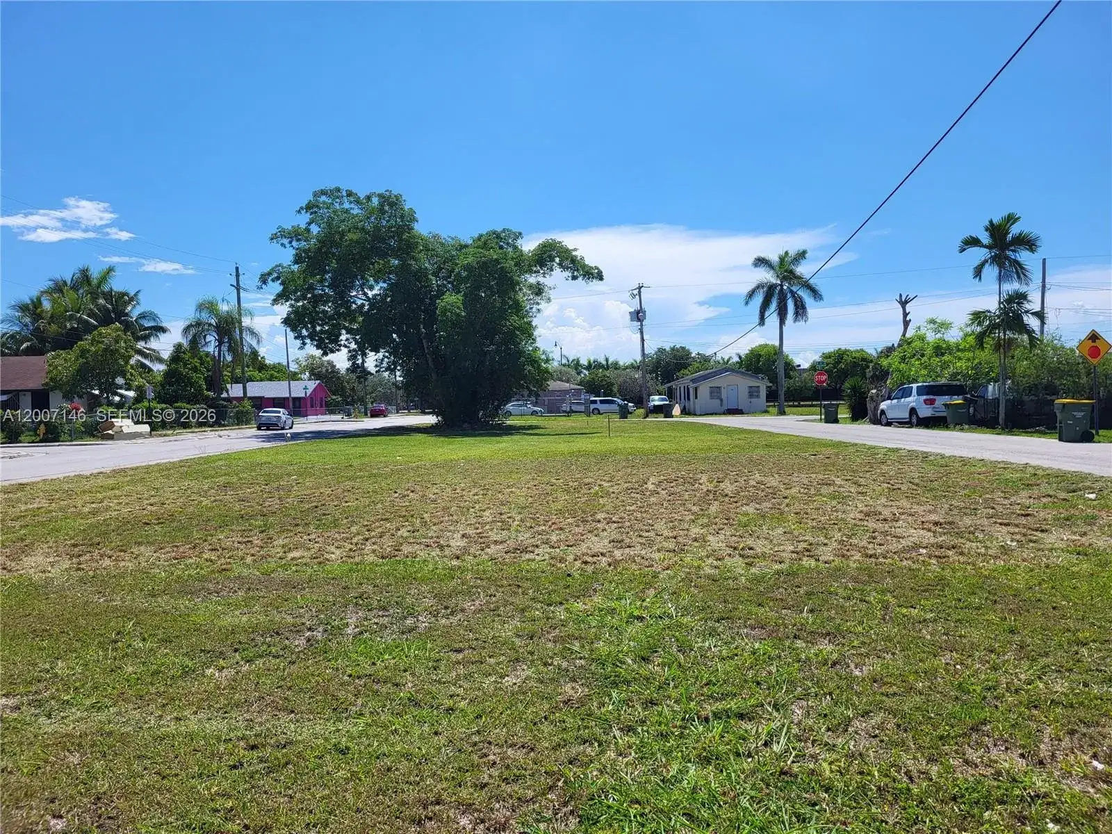 300 SW 6 Street, Homestead FL 33030 photo 2