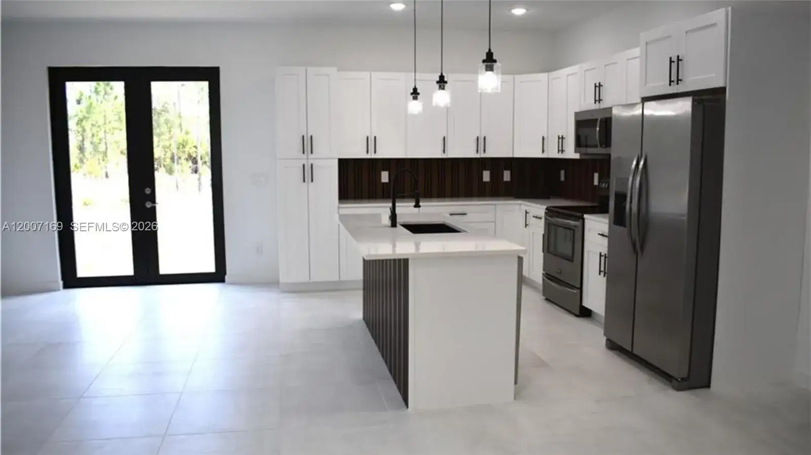 1006 Hamilton, Lehigh Acres FL 33972 photo 4