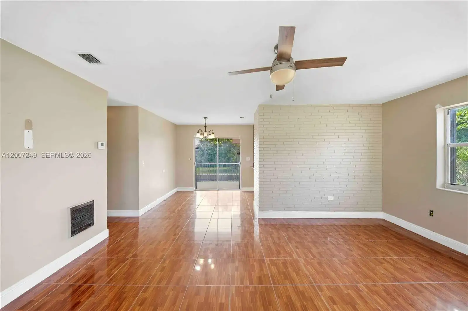 2724 Acapulco Dr, Miramar FL 33023 photo 2